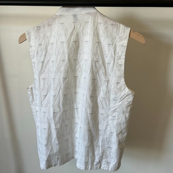 Burberry Collared Button Down Logo Print Sleeveless Tank Top - Picture 7 of 11